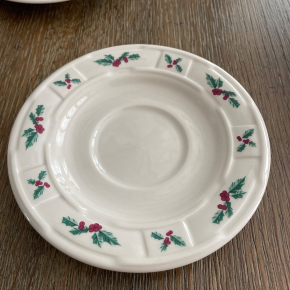 2 Longaberger Holiday Winter Berry Holly Teacup/Coffee - Picture 3 of 6